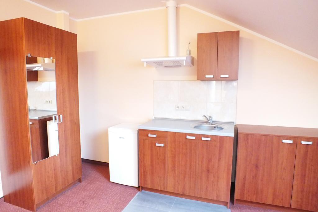 Apalenis Hotel Riga Kamer foto